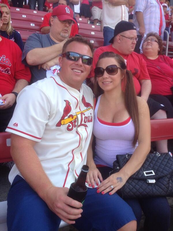 BNATE008's tweet photo. Game 2 NLDS #Gocards http://t.co/xsgmt7CZZg