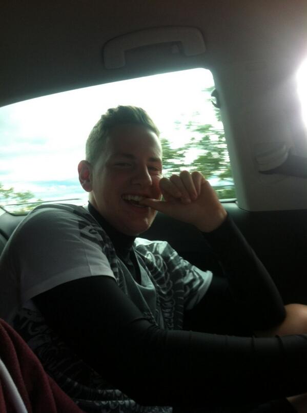WorksopHockey's tweet photo. @adamMRspudd looking excited for his 1st team debut away at Airedale. #nopressure http://t.co/N0EDwJQAL2