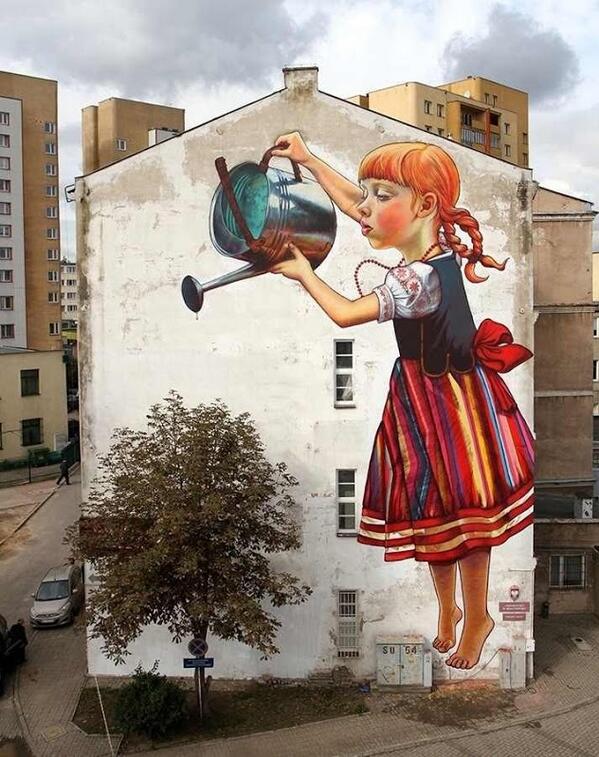 cooait's tweet photo. إبداع ليس له حدود في الرسم على الجدران ! http://t.co/1XIYMkNBIL