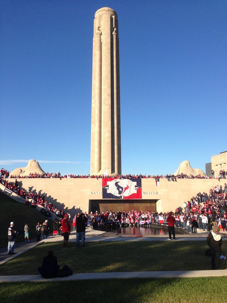 BW-SOYmCcAAPPkB.jpg:large