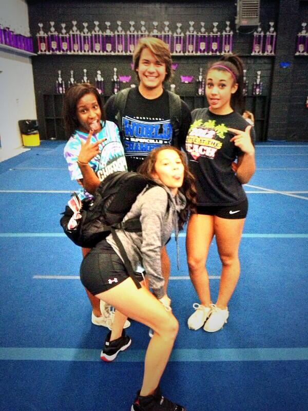 noellebarretto's tweet image. #twerknation #afterpractice #hashtag #hashtag #ily @Brandon_RUFFeld @kyleavaughn @Briy_