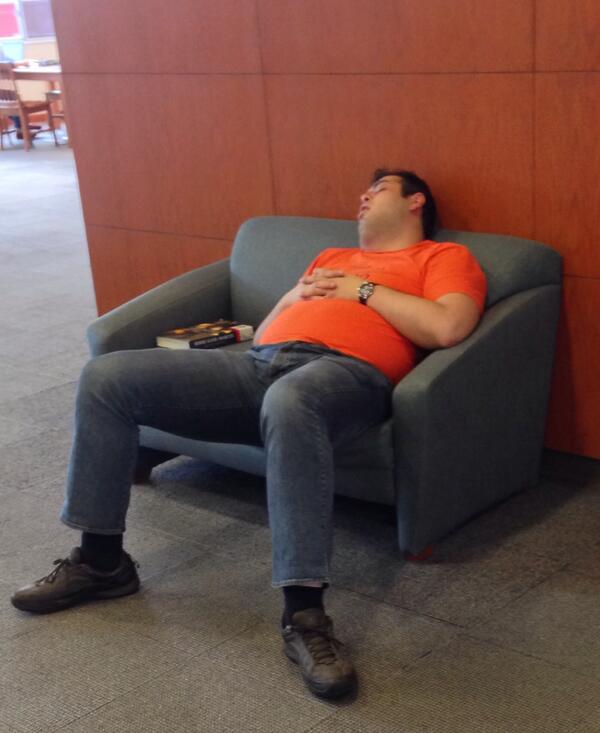 LosWookies's tweet photo. A wild Snorlax appears! http://t.co/gjHbgIWPtX