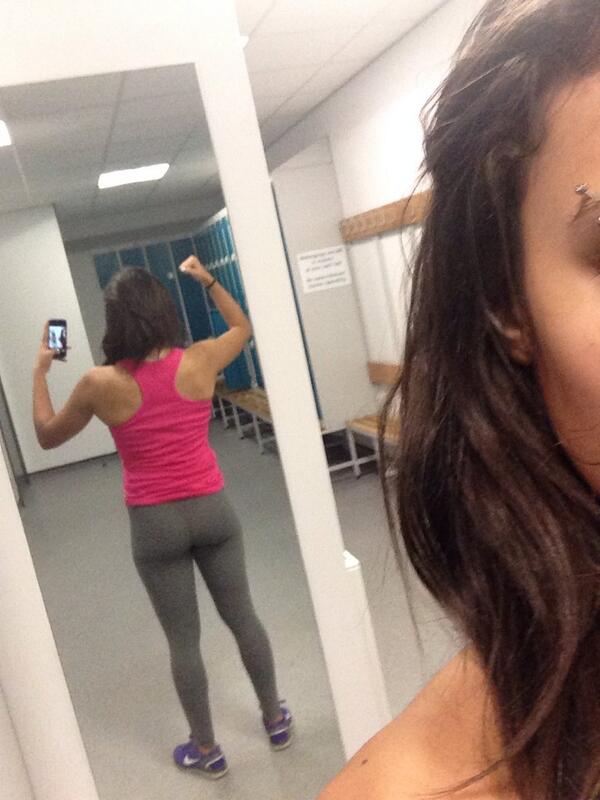 naydeenmfitness's tweet image. #datass #datback