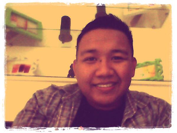 Tristanified's tweet image. #MeTime is #VanityTime :P @moonleafteashop