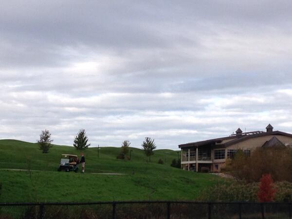 loritrenton's tweet image. Watching the golfers on my morning run #warmOctober