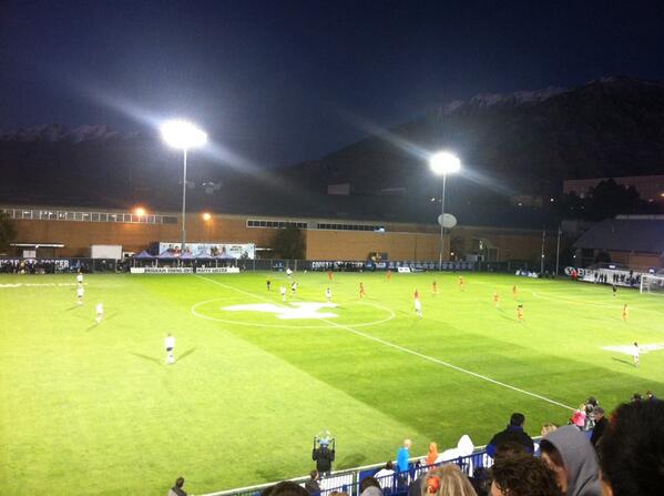 #Livetweet BYU vs. Pepperdine 💙⚽️ #soccerlovin #womenscollegesoccer @PeppSoccer @byusoccer_w