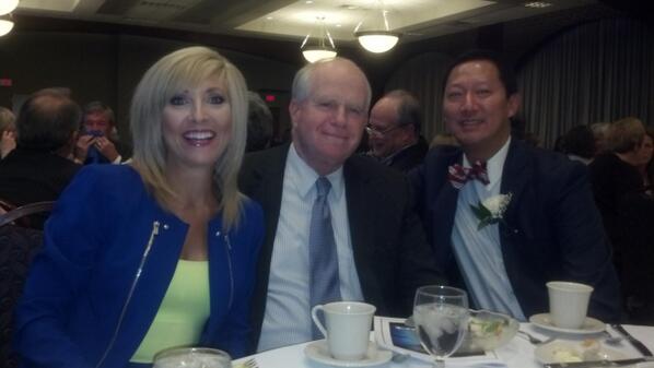 Local12's tweet photo. RT .@blainekelley: @Local12 #LizBonis was emcee to award UC's @PrezOno #TransformationAward @lbonis1 http://t.co/h9zoIt3xdH