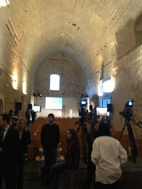 JosepIbarz's tweet photo. Jornada a la canonja sobre Reinventar-se la innovació com aliada http://t.co/PVldky18nn
