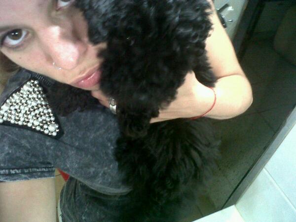 Melzacconi's tweet image. Nada mas lindo que llegar a casa y ver a mi negrita #Intica ♥