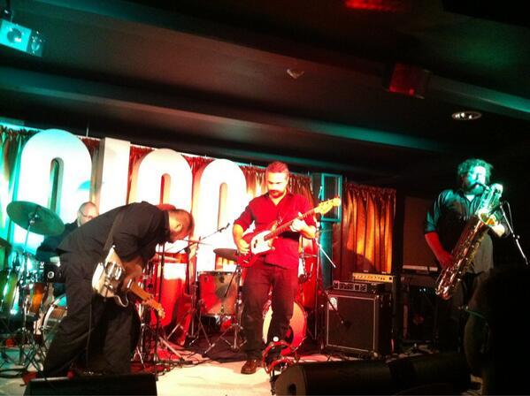 Glee Club #Nottingham @MarkEitzel on top form: <a href="/Sacri_Cuori/">Sacri Cuori</a> a revelation!
#lovenotts #CosmicAmerican