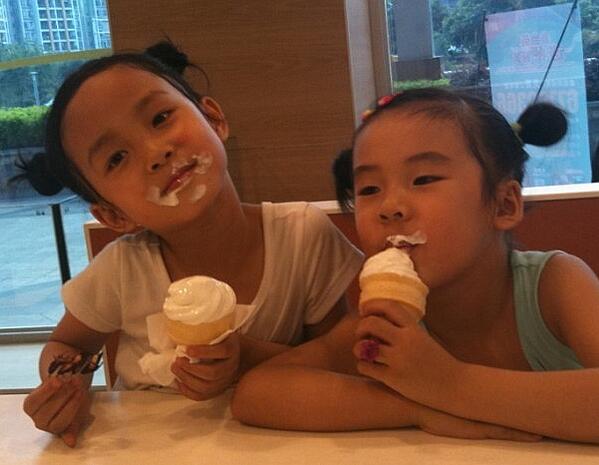 Hoho! We love this flavour of frozen yogurt made by sumstar!
Would you like to try,guys?