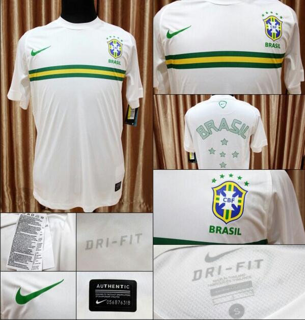 AriesJersey's tweet photo. Ready stock BRAZIL TRAINING 13/14 | PI | 120rb | Size : Contact us | 085730222378 | 233524B4 http://t.co/MrC3Dpkrwd
