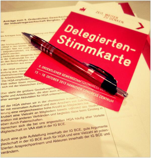TabValBu's tweet photo. Der letzte Antragsblock steht zur Abstimmung! Dann ist es fast vorbei, schön ward! Auf gute vier Jahre! #igbce13 http://t.co/DtB8kwBJoy