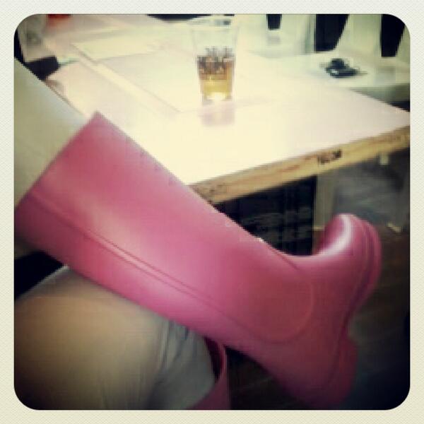 <a href="/WalkingTheDaisy/">Walking the Daisies</a> look..Im #styling in my new #rediculously #cute #pink #boots from the #bootsnall <a href="/Crocs/">Crocs</a> #girl #girly