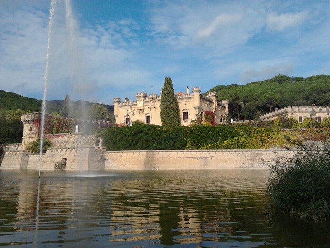 Precioso lugar en el que me caso.... http://t.co/3iMBOs9U2J