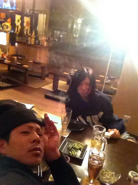 19歳になりました!18日の夜からはるなと初めて二人で呑みに行った!酒入ってお互い暴露話ね(笑)楽しかったよん。来年の誕生日もこいつに祝ってもらおっと。
