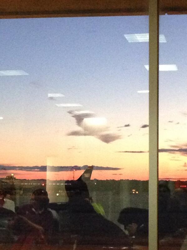 ShepherdFPA's tweet image. Sunrise 🌅✈️