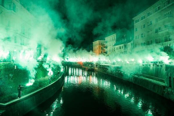 TimSecnik's tweet image. @alyneakuhn did you go check it out? quite an event :)