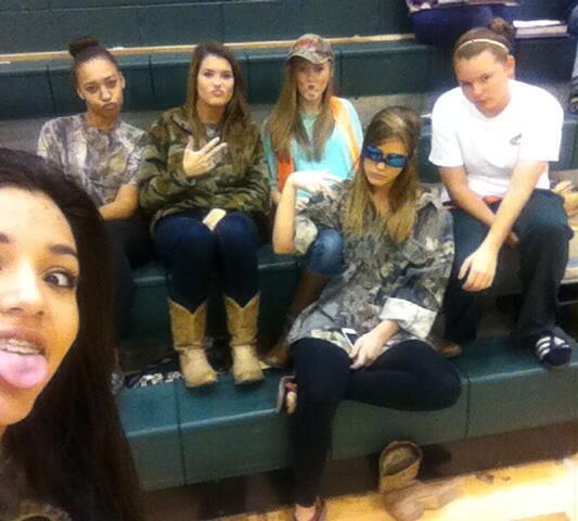 janetalia's tweet image. #thirdperiod