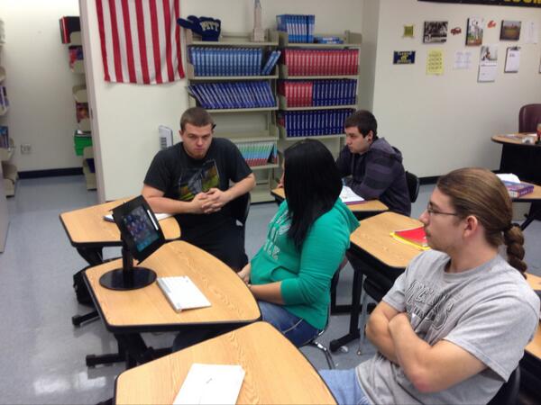TeacherIntrieri's tweet photo. @jeffro_anderson: Here is your picture of you working hard. #socialstudiesisawesome http://t.co/KWYPFhRvFl