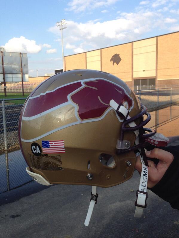 westernfball's tweet photo. We are ONE!  CA http://t.co/oV2JMlgUgc