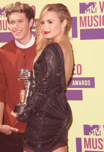 UrShipping's tweet image. RT if you ship Diall.