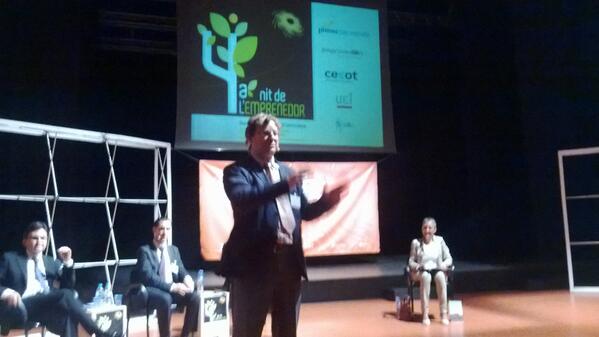 A la 4a Nit de l'Emprenedor a Cardedeu: #emprendre #reemprendre #col.laborar #cooperar #fb <a href="/Reempresa/">Reempresa</a>