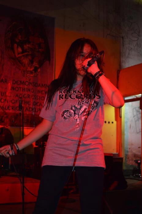 #IDMI ---> "@XtremeZine: #LadiesOfMetal Acuy (Between) "