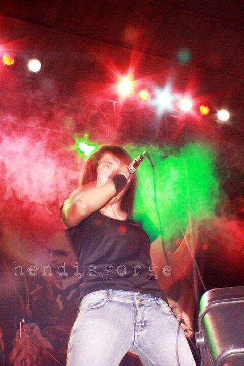 #IDMI ---> "@XtremeZine: #LadiesOfMetal Niza (Climaxeth) "