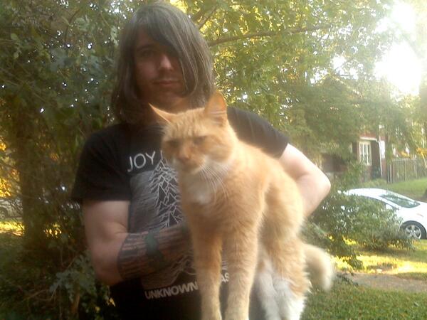 Hangin out with amazing neighborhood cat. I FUCKING LOVE THIS CAT.