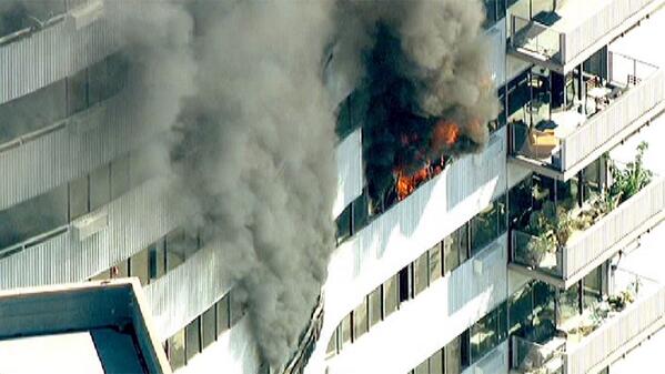 Fire burns inside Barrington Plaza apartment complex at 11740 Wilshire Blvd 4.nbcla.com/1gS0TTM