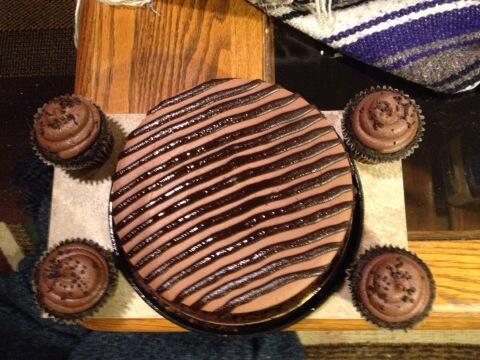 BurchKimberly's tweet photo. Love me some chocolate #Birthday #35andBlessed http://t.co/RYTm4PC51y