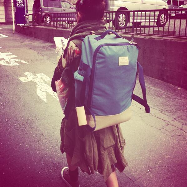 66rryyuu99's tweet photo. フリーマーケット出発！ http://t.co/cMY60nT2nE