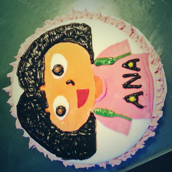 ZulysCakes's tweet photo. Que difícil es hacer a Dora :( http://t.co/MmWdDjLA2e