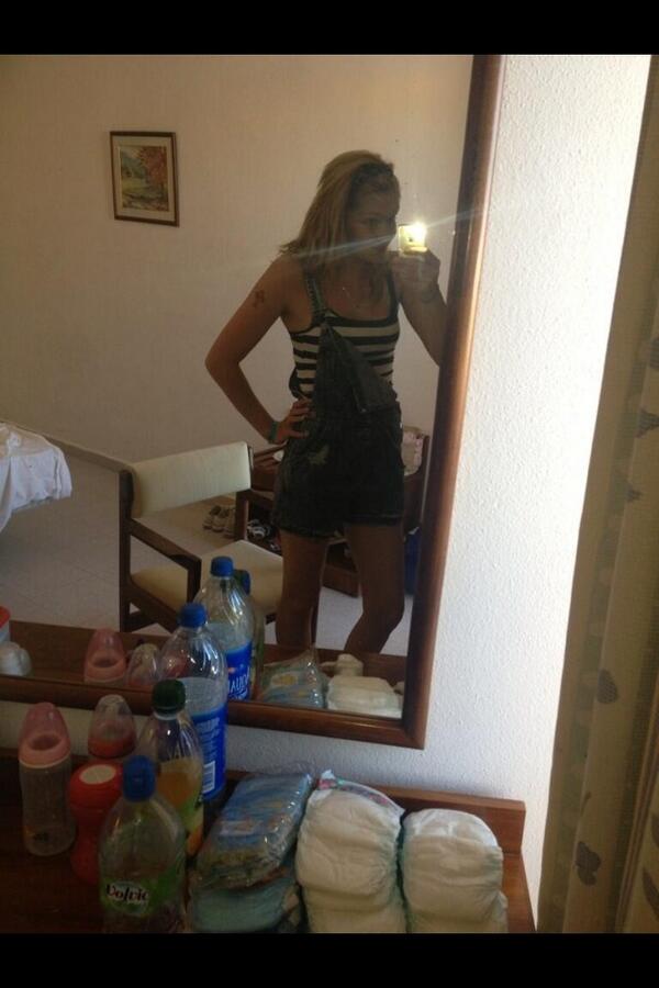 Tiffffx's tweet image. #ArtOfDenim @McArthurGlenUK