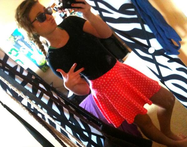 _TheeCuteeOnee's tweet photo. I'm out . ❤✌ http://t.co/FOUYAritCt