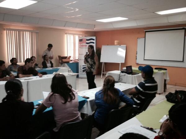 StemInAccess's tweet photo. Enjoyed our first workshop #Stem #EnglishAccess #CCNN http://t.co/mhNDtwaA0f