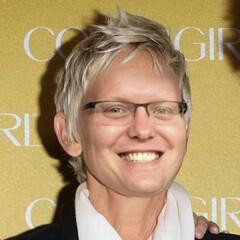 laralwallace's tweet photo. @TheEllenShow My husband is a huge fan!!! ;) I love you too xxxxx http://t.co/VXVtFHLPNB