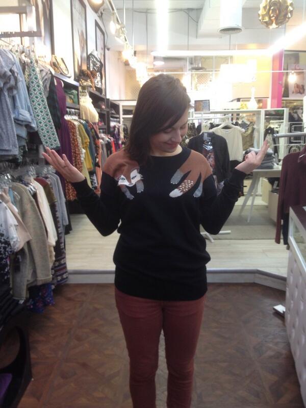 Farministastyle's tweet image. So Happy @jennaleehyde stopped by to #shop today! #foxsweater #famousactress #farminista at @tonicsaskatoon