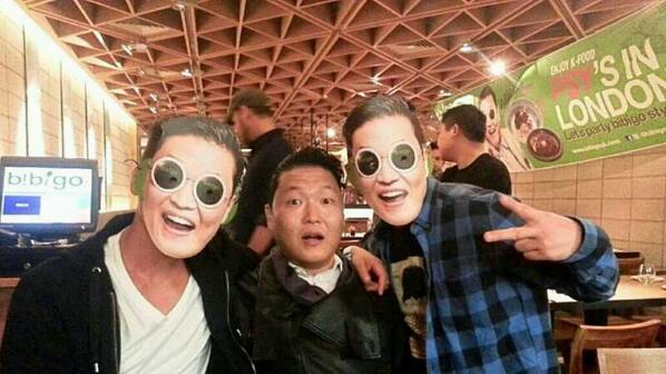 psy_oppa_B's tweet photo. 3 psy #ipc http://t.co/Mf3OdlhQnW