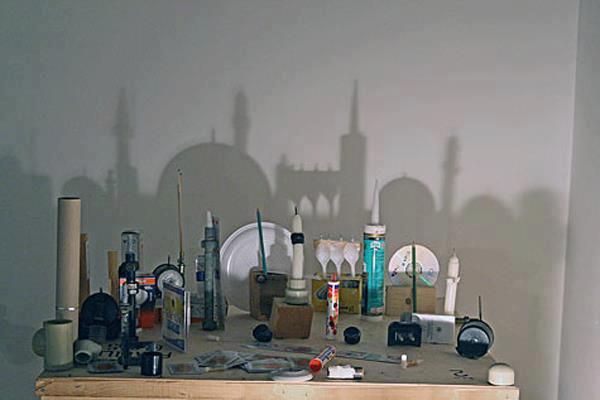 mx2005mx's tweet photo. الأدوات المستخدمه .. و ظلها !! #إبداع #غرد_بصورة http://t.co/denm0hURNC