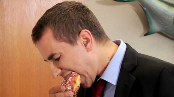 Nurla_horvejkul's tweet image. "@ValenJorge_GP: @lorenzo99 #JL99 #XFuera #EatingBread but still #handsome http://t.co/CAAup5Ryzi"