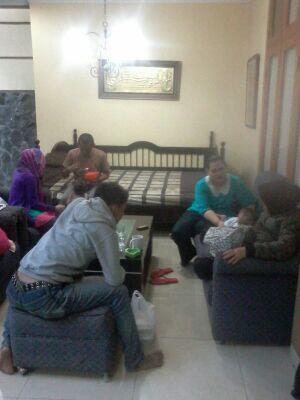 Nongkrong at Mie garasi ..enjoy!!!