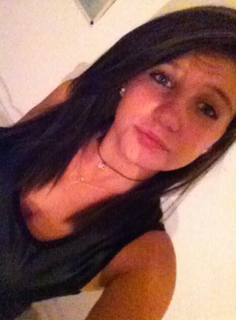 anaismafooaa's tweet photo. Enfin Brune .. Photo de profil ? ♡ http://t.co/hvCUr8MmFW