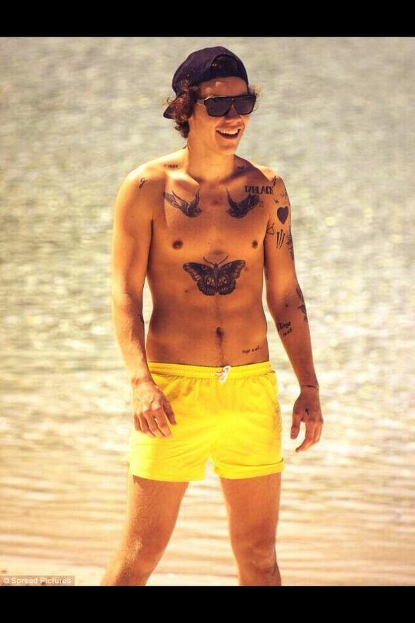 ___fiesta's tweet photo. 😍😍😍😍♥️ @Harry_Styles http://t.co/SAMK1aIVFM
