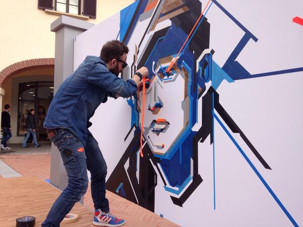 picame's tweet image. L'opera prende forma #nocurves #ArtOfDenim