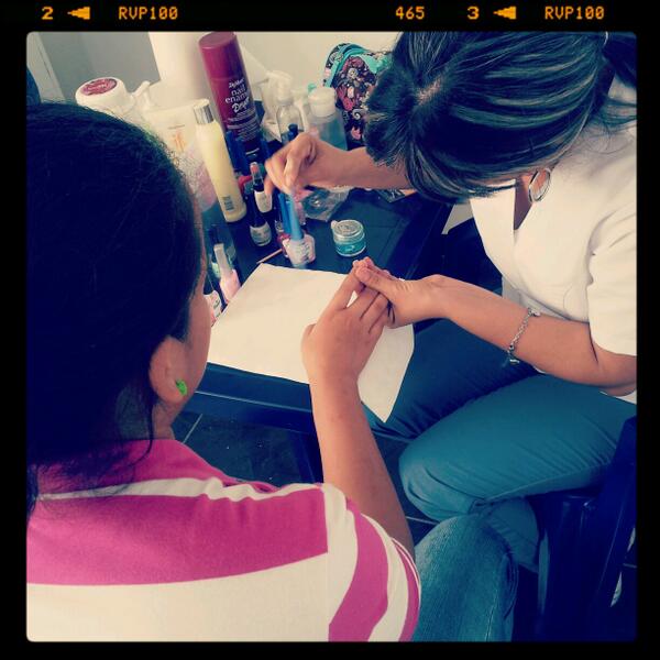 IfSkin's tweet image. Te esperamos en el Spa de manos y decoración de uñas para niñas en Farmaclub Cañaveral #Bucaramanga