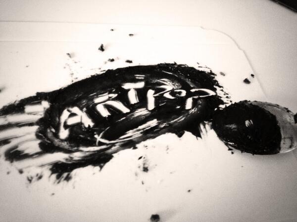 OneBusk's tweet photo. @ladygaga look what I found after eating my brownie! #artpop you are everywhere!! http://t.co/cz14huQqIA