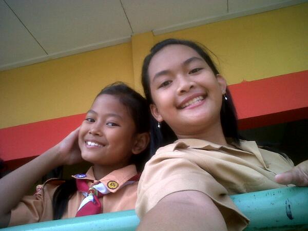 SekarPoppy's tweet photo. Iseng ajja dagh http://t.co/TD4VR1ovxk