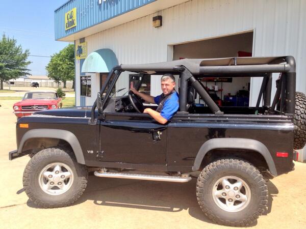 CARClinic2's tweet photo. Beastly LR Defender 90. This one plays hard and still looks awesome! http://t.co/8XDY1ILSsU